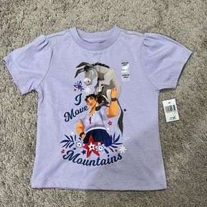 Luisa I Move Mountains kids t-shirt